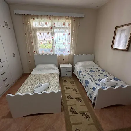 Mkj Apartment